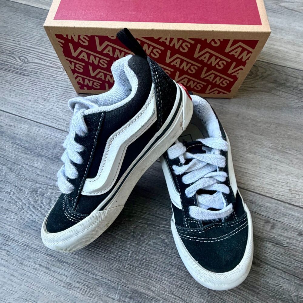 Vans Boys Knu Skool Sneakers Suede Blk/Wt Sz 12